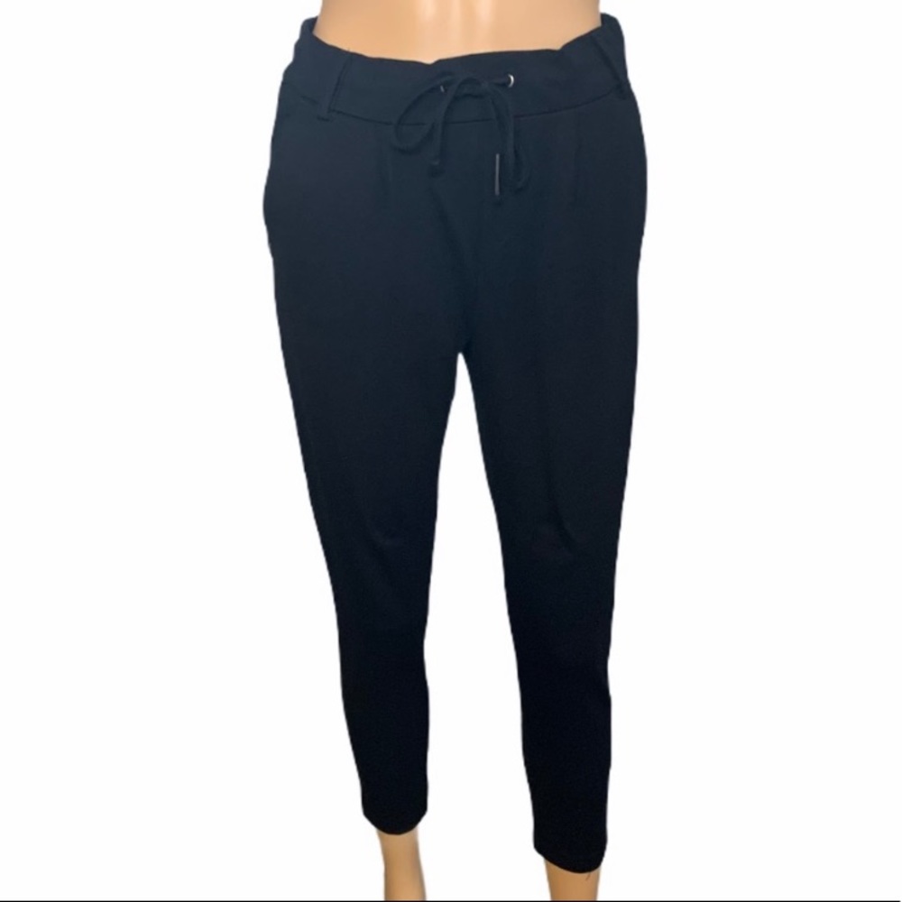 ONLY black joggers